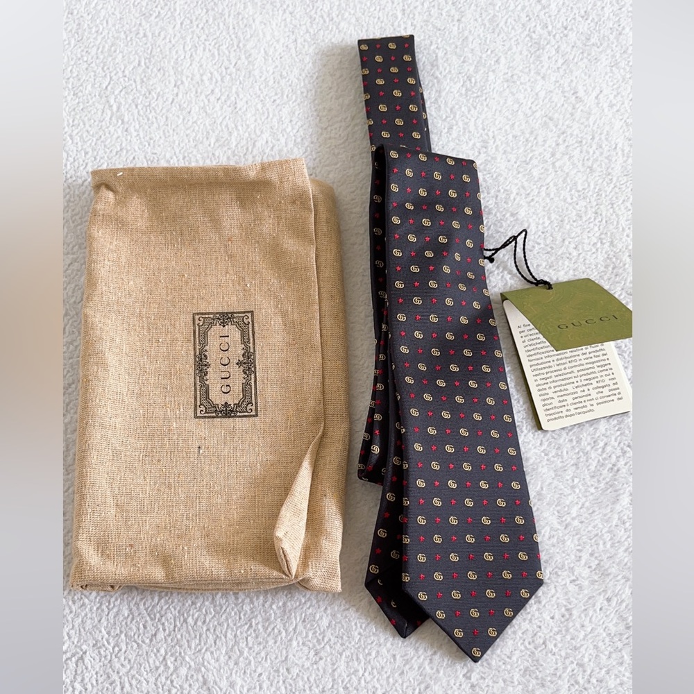 Authentic Gucci Men's Double G and Stars silk Jacquard tie - Picture 12 of 16